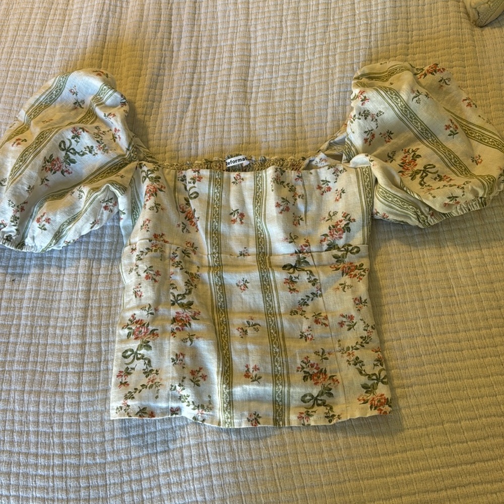 Reformation Arancini Puff Sleeve Top in Heath Floral